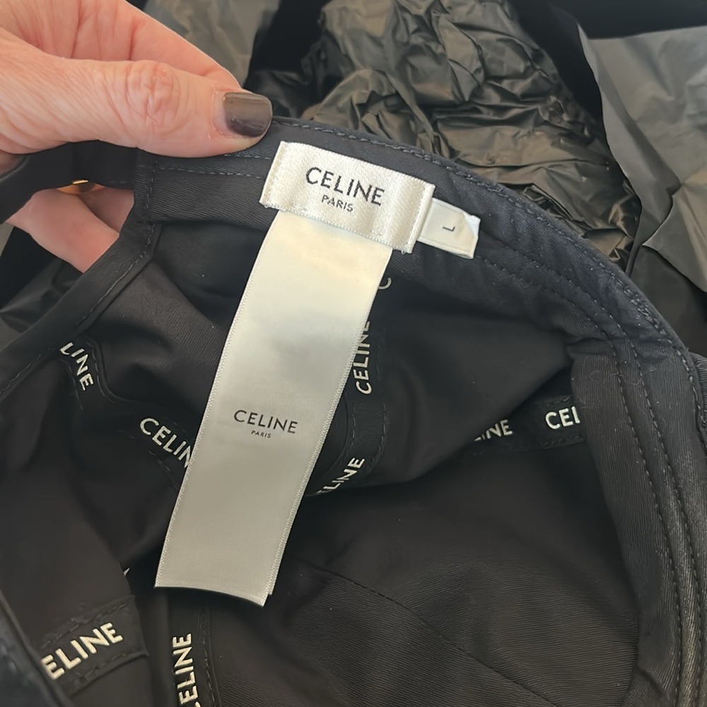 Celine Black Triomphe Cap with Cream Logo - Picture 4 of 7